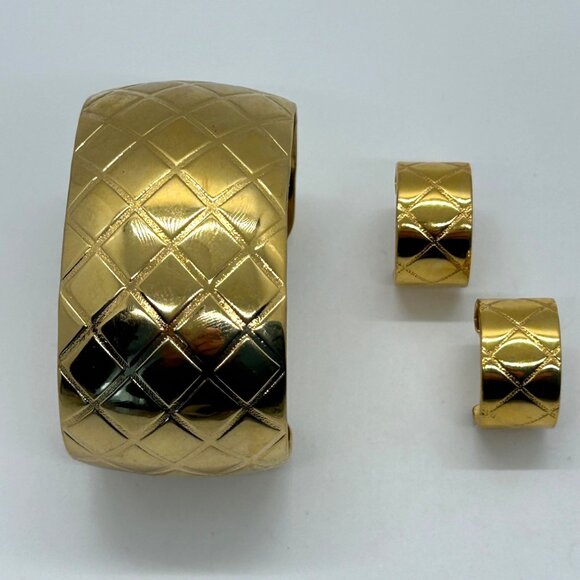 Estate Jewelry - Quilted Gold-Tone Cuff Bracelet & Earrings Set Vintage Style Jewelry